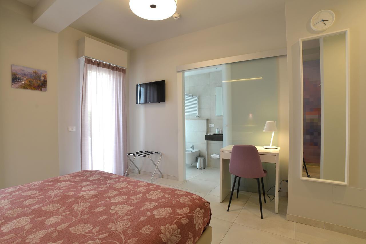 Hotel Villa Miki 보르디게라 외부 사진