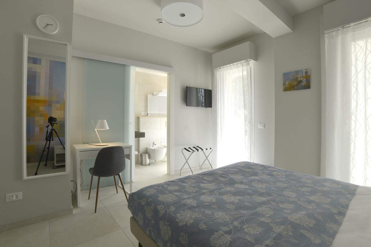 Hotel Villa Miki 보르디게라 외부 사진